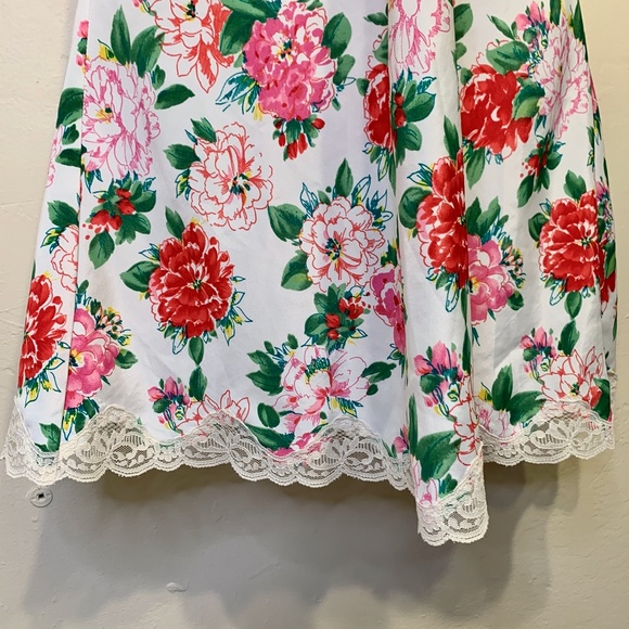 Victoria's Secret | VTG Lace Floral Camisole Slip Lingerie Nightie - Picture 6 of 9